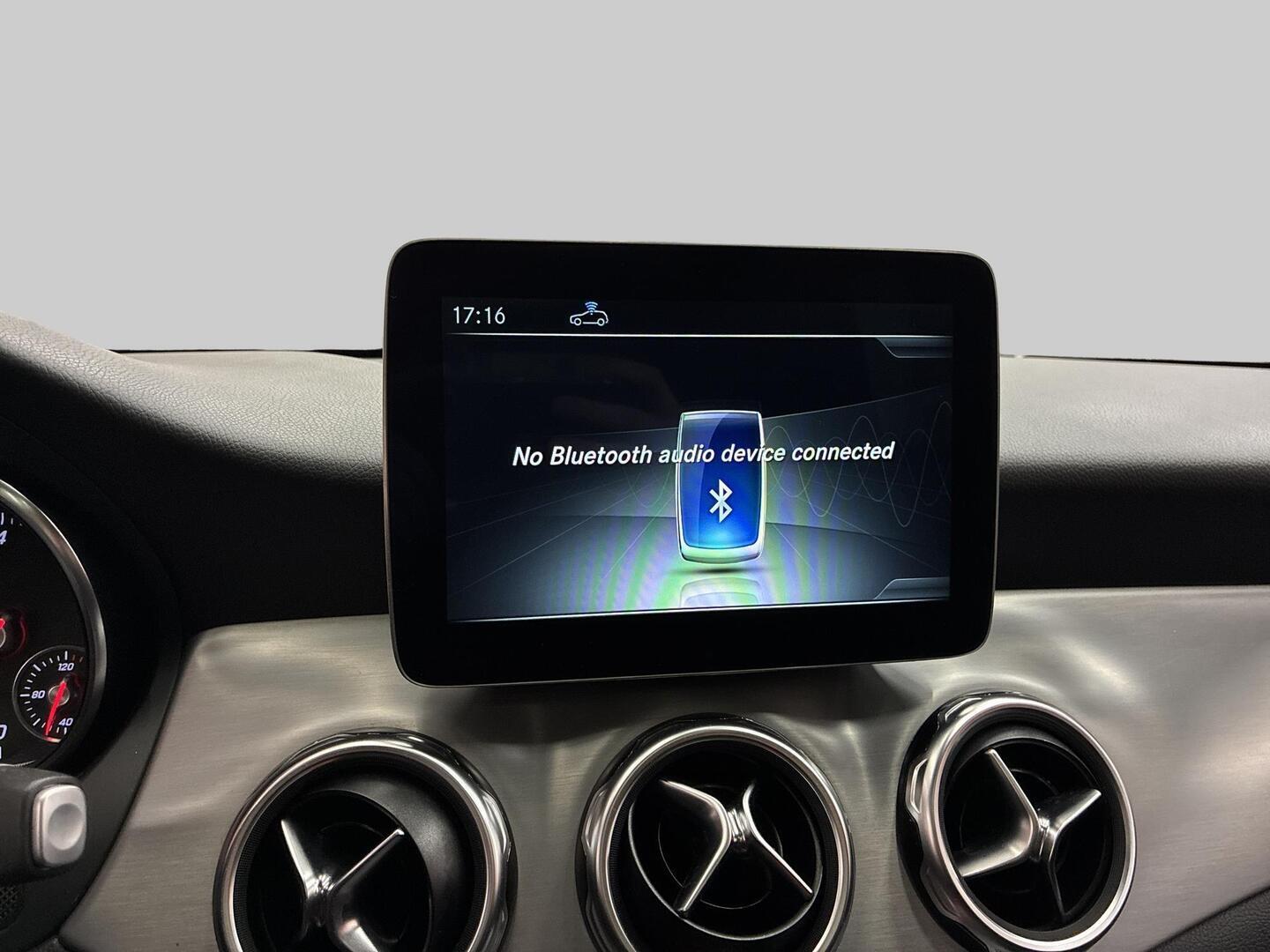 MERCEDES-BENZ GLA 2017