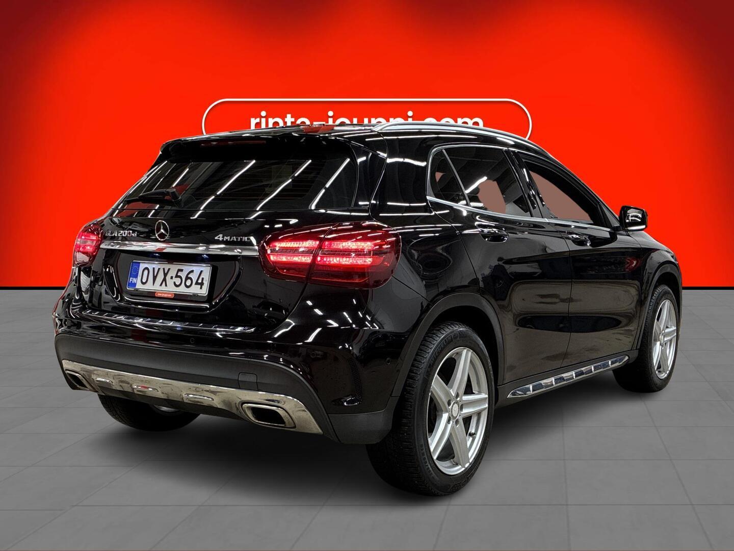 MERCEDES-BENZ GLA 2017