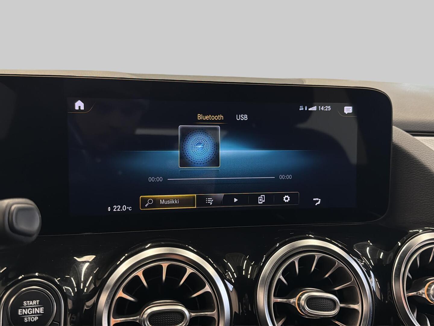MERCEDES-BENZ B 2021