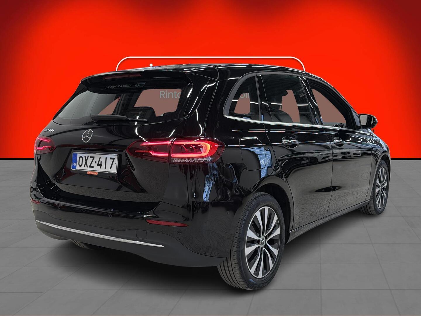 MERCEDES-BENZ B 2021