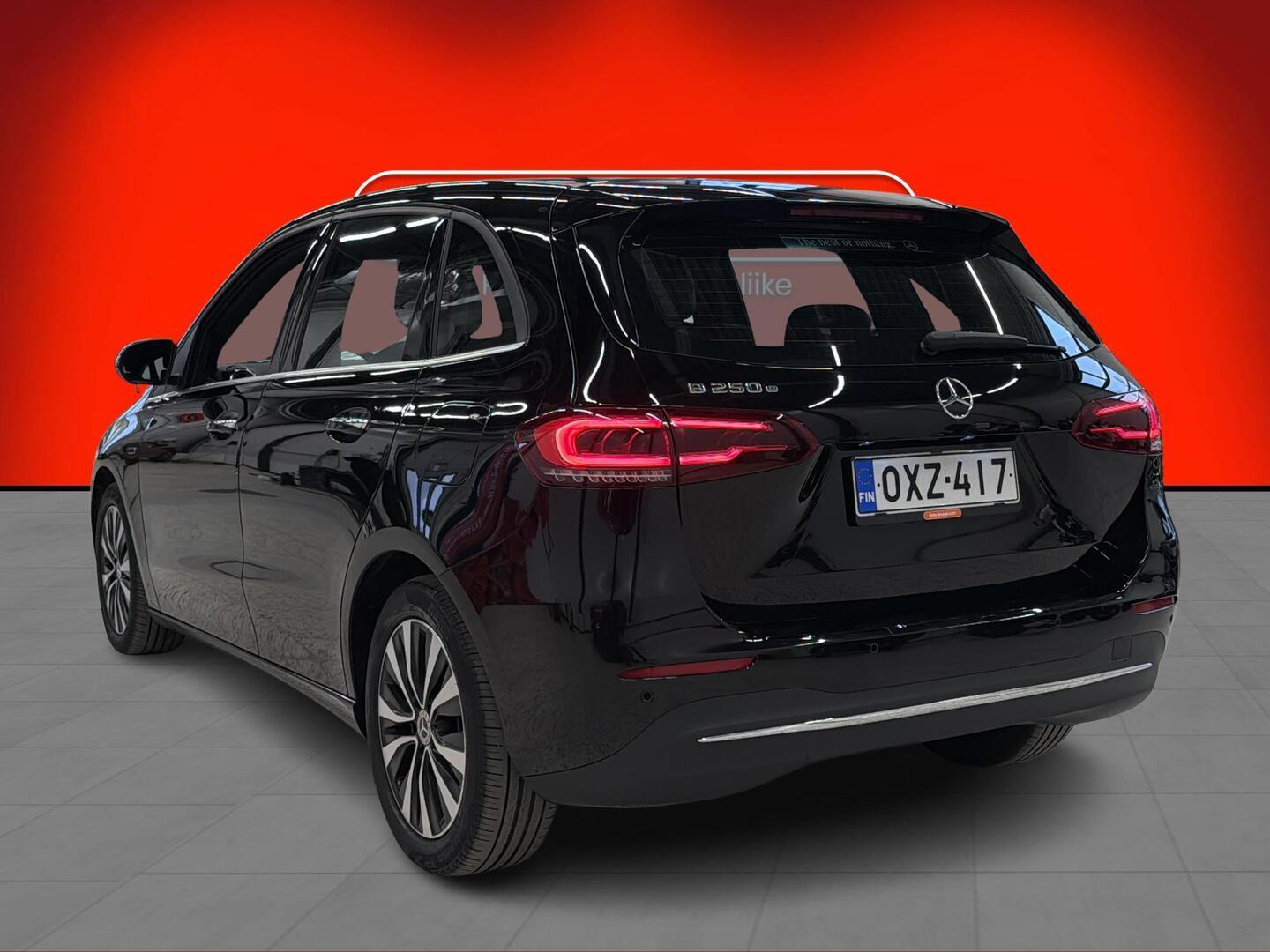 MERCEDES-BENZ B 2021