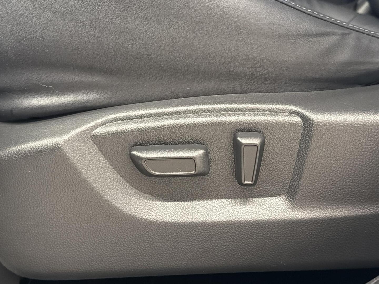 MITSUBISHI ECLIPSE CROSS 2023