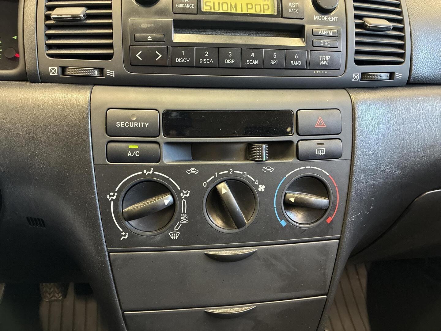 TOYOTA Corolla 2004
