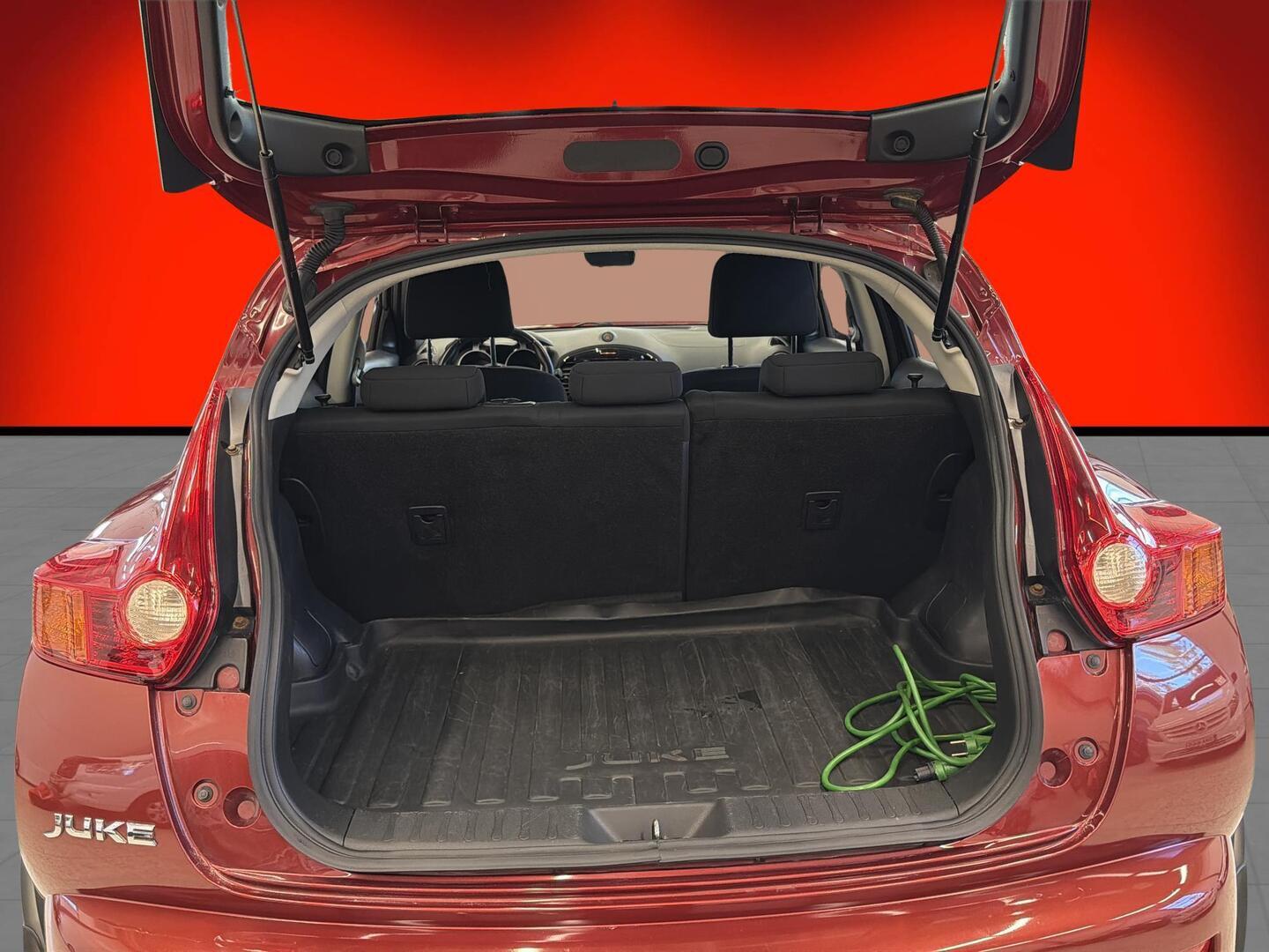 NISSAN Juke 2012