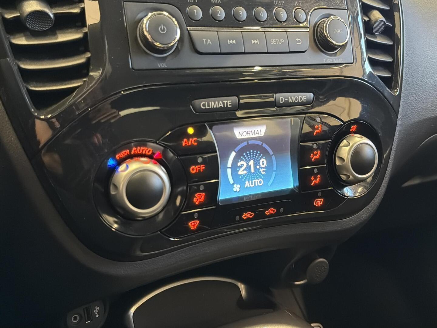 NISSAN Juke 2012
