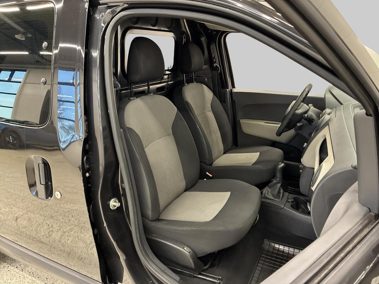 DACIA Dokker Van 2013