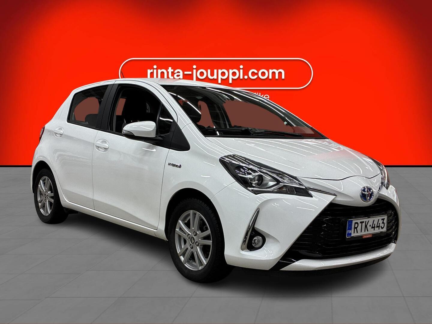 TOYOTA Yaris 2017