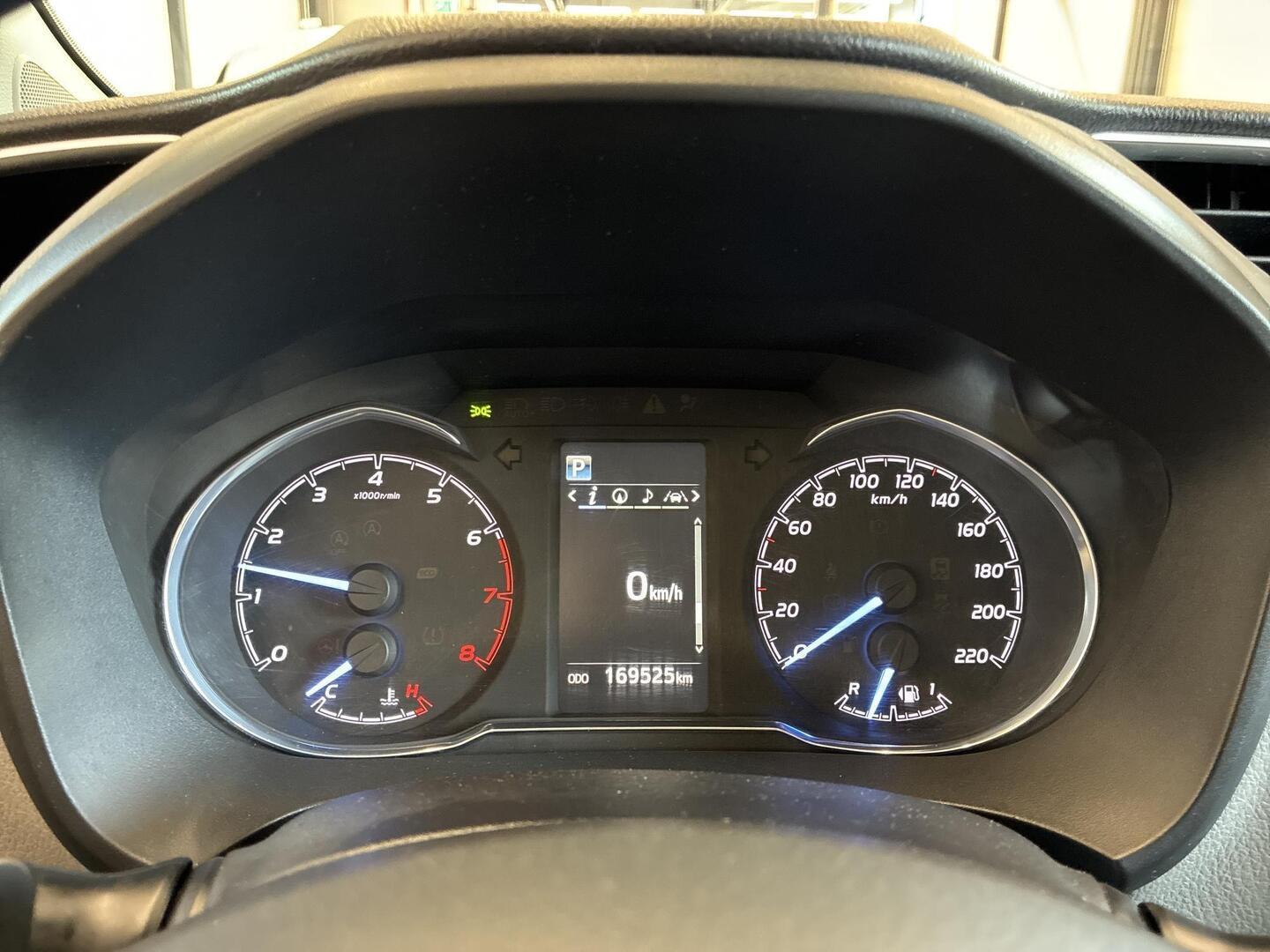 TOYOTA Yaris 2017