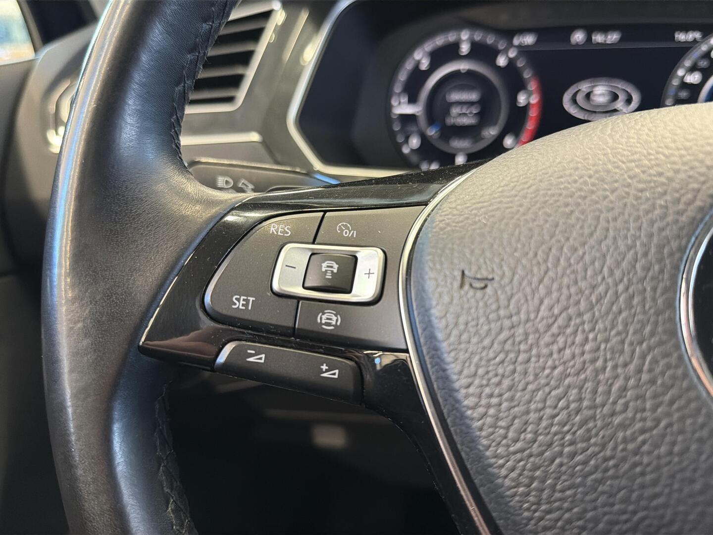 VOLKSWAGEN Tiguan 2019