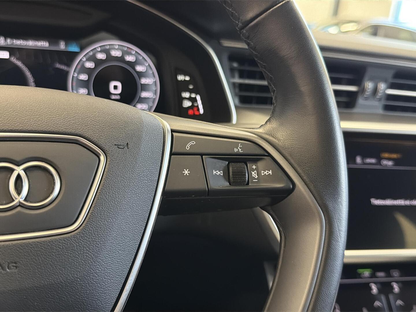 AUDI A6 2023