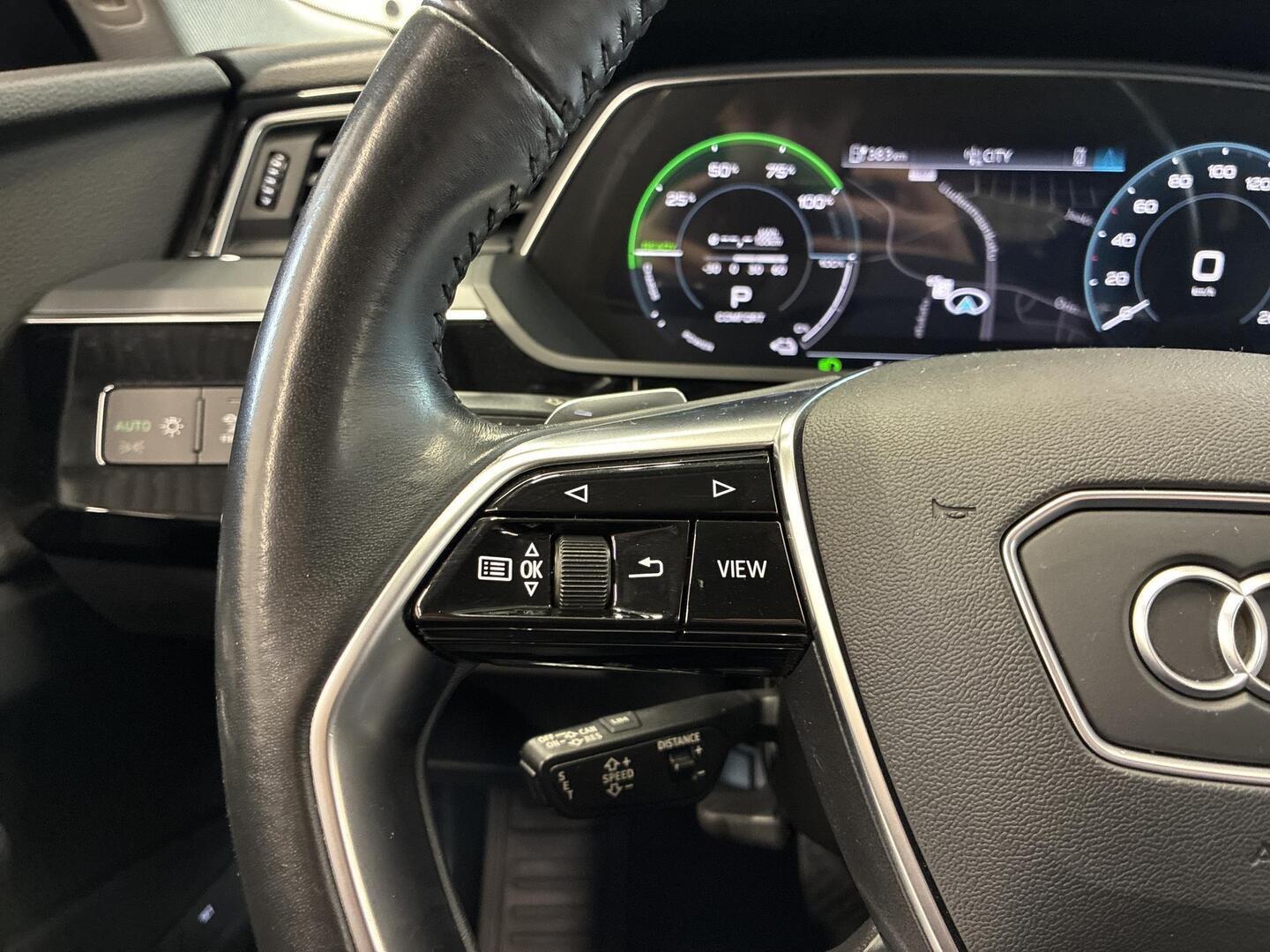 AUDI e-tron 2021