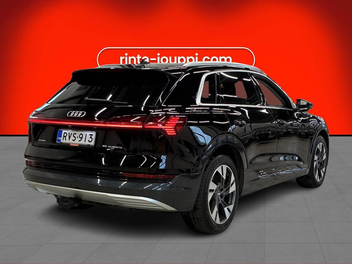 AUDI e-tron 2021