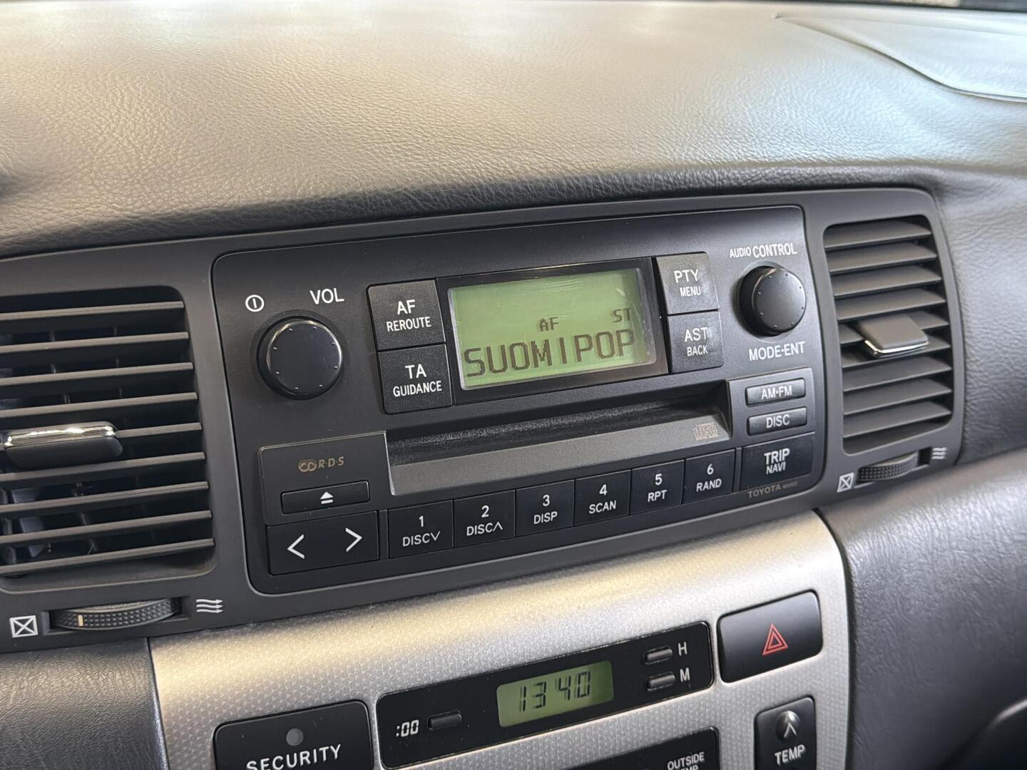 TOYOTA Corolla 2004