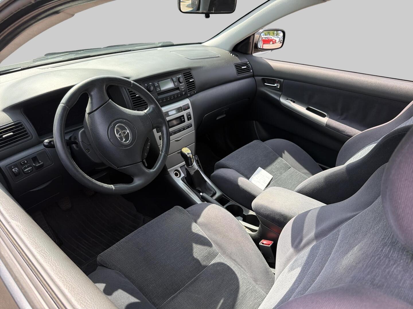 TOYOTA Corolla 2004