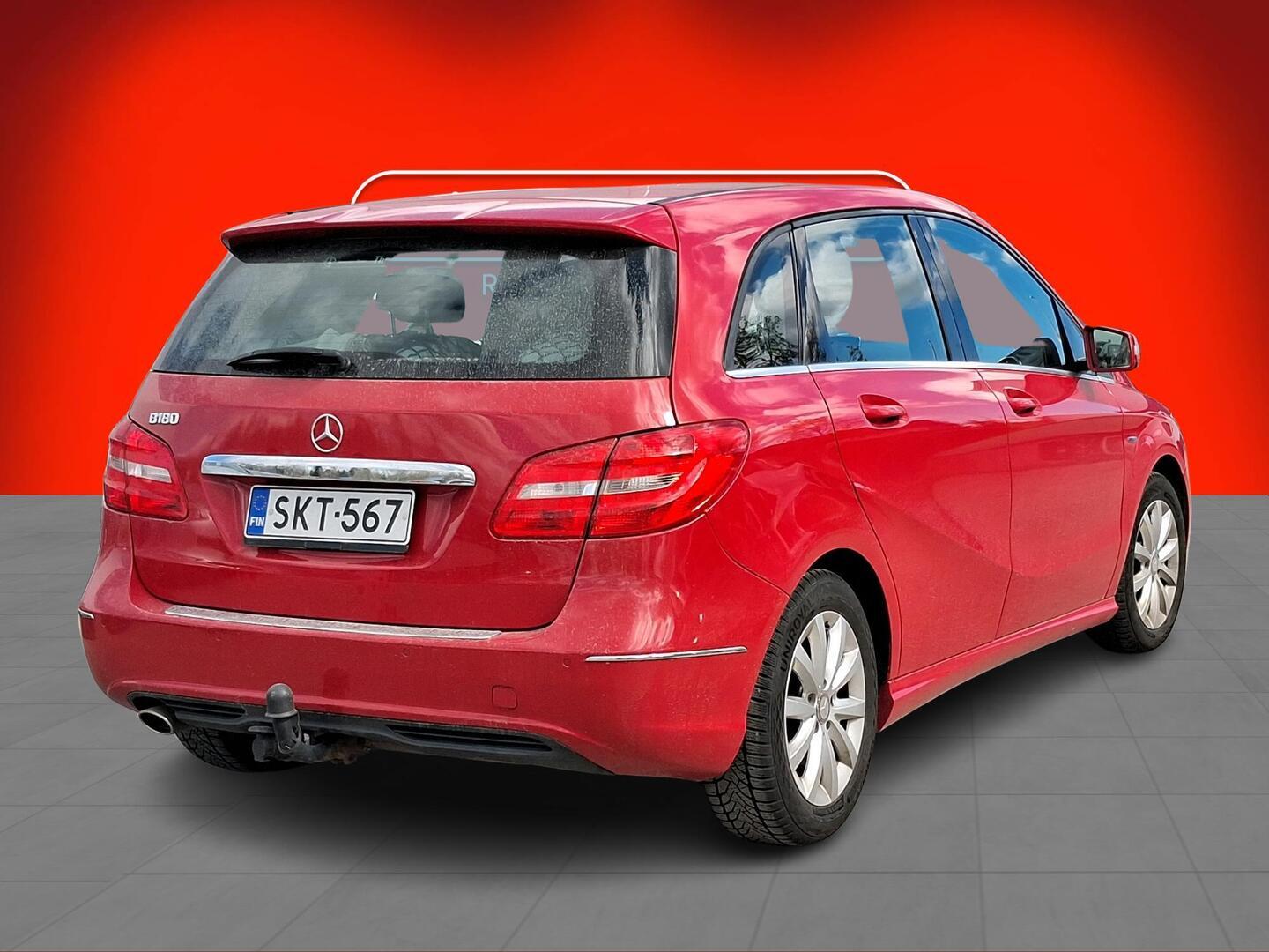 MERCEDES-BENZ B 2012