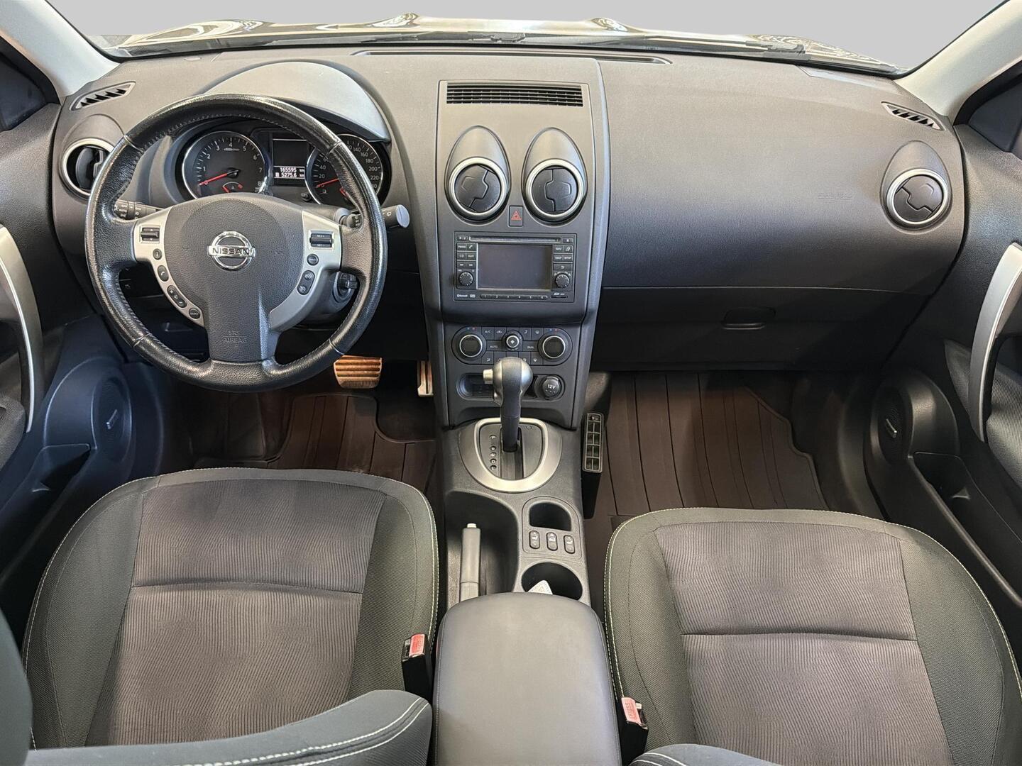NISSAN Qashqai 2012