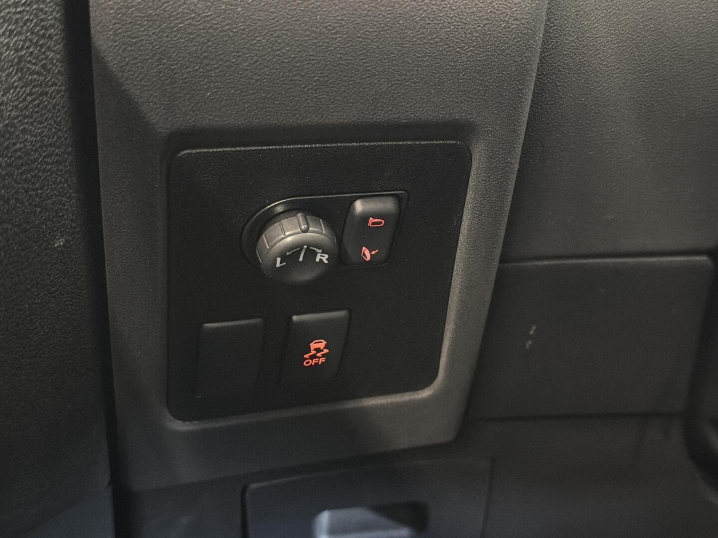 NISSAN Qashqai 2012