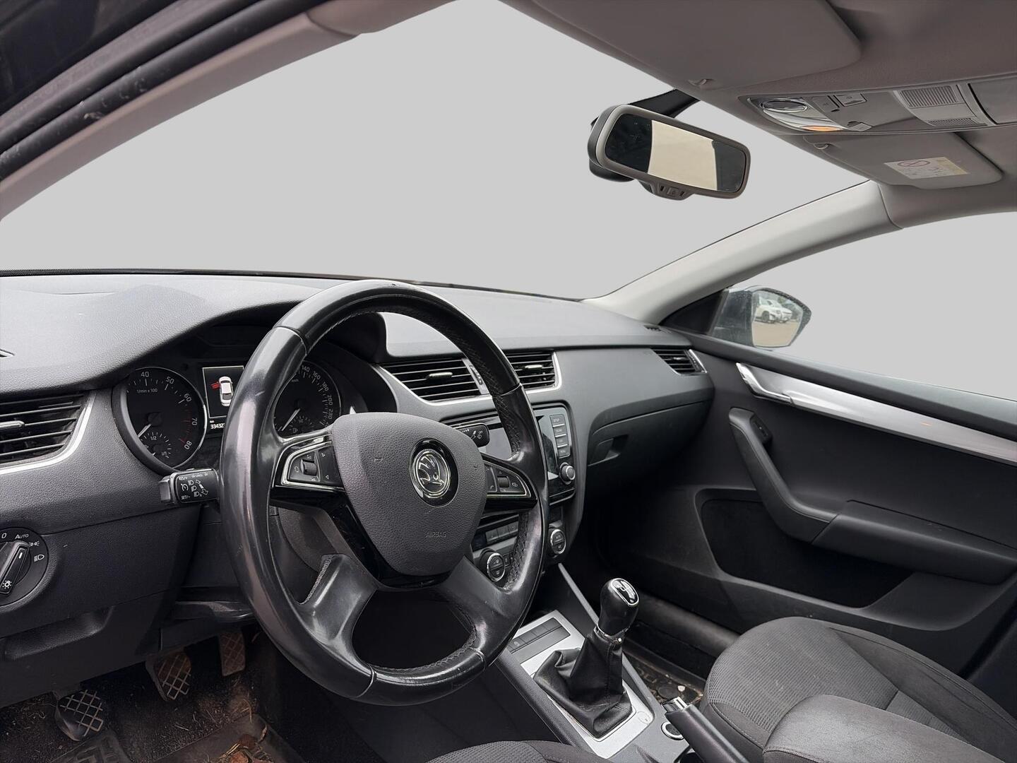 SKODA Octavia 2015