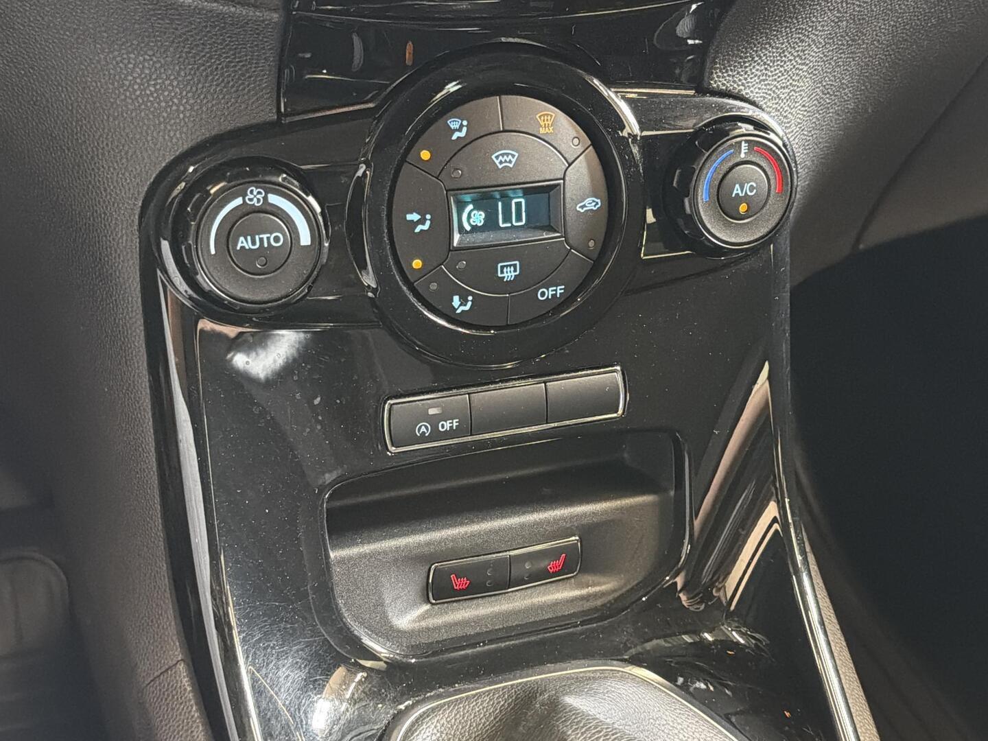FORD Fiesta 2015