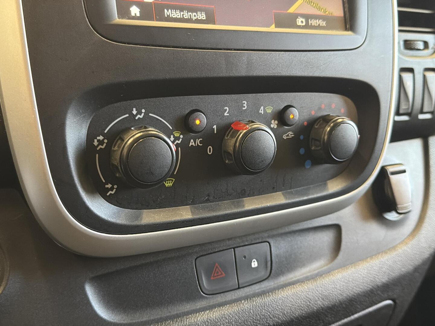RENAULT Trafic 2018