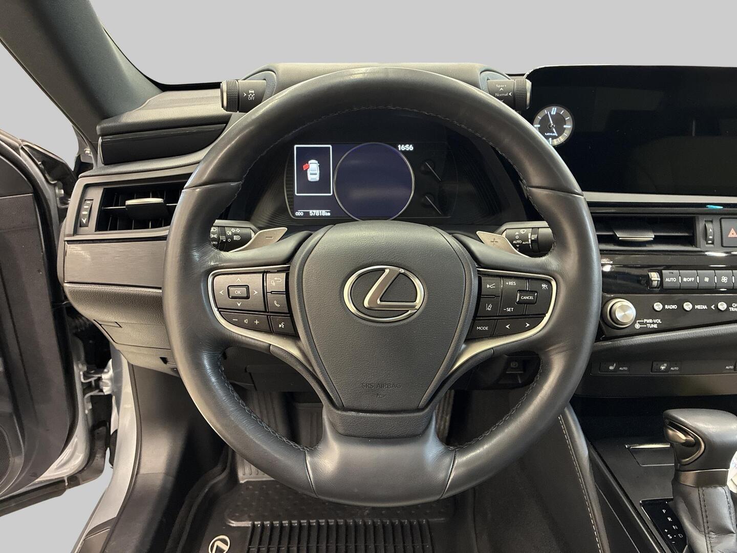 LEXUS ES 2024