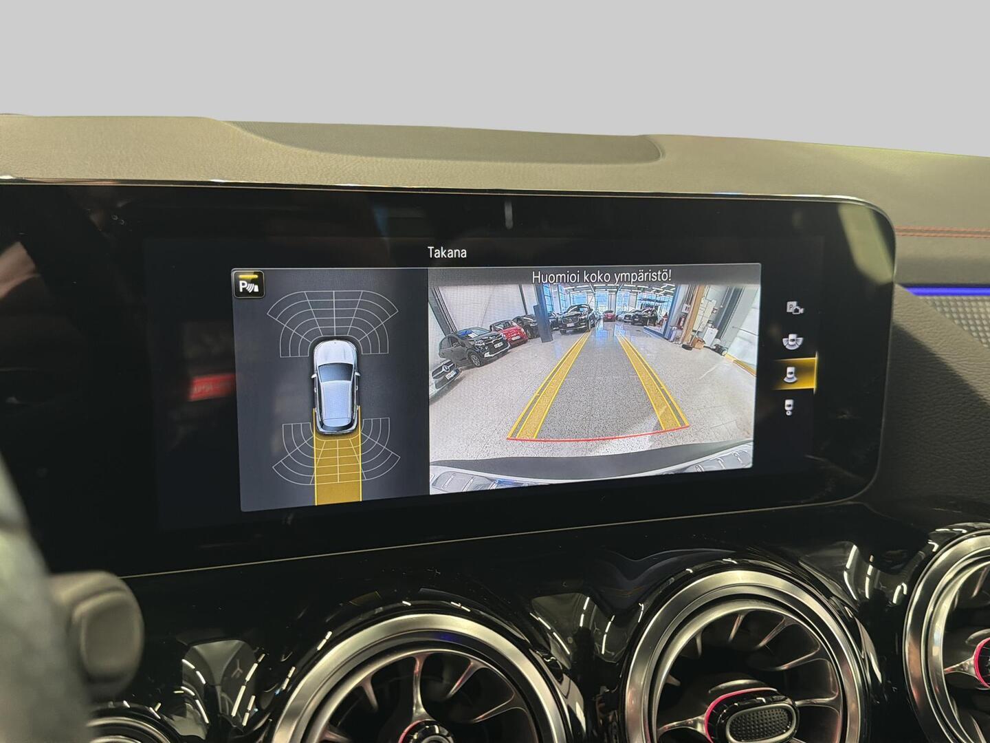 MERCEDES-BENZ EQA 2023