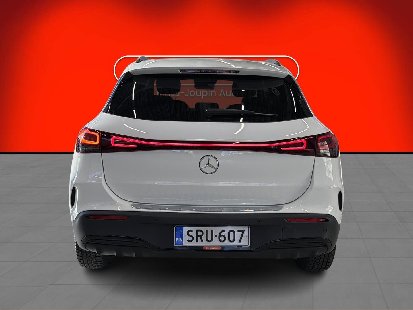 MERCEDES-BENZ EQA 2023