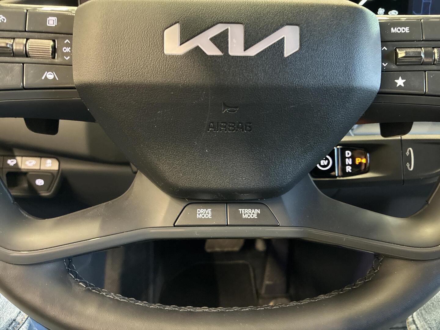 KIA EV9 2025
