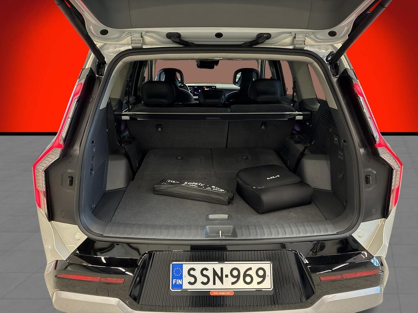 KIA EV9 2025