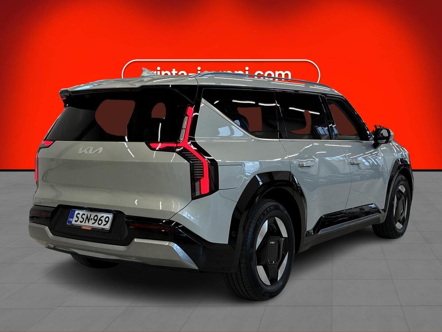 KIA EV9 2025