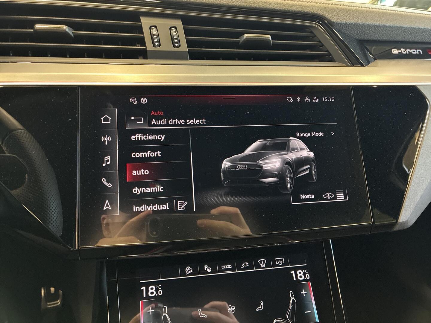 AUDI Q8 E-TRON 2024