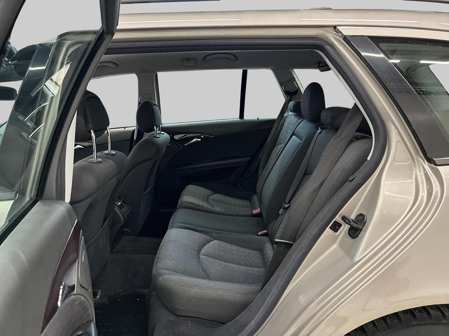 MERCEDES-BENZ E 2006