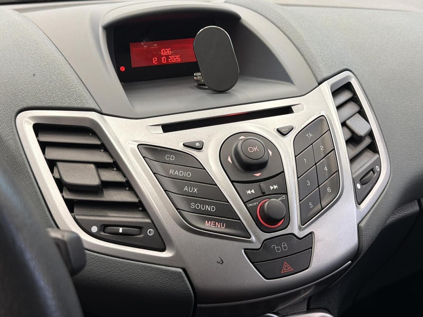 FORD Fiesta 2010