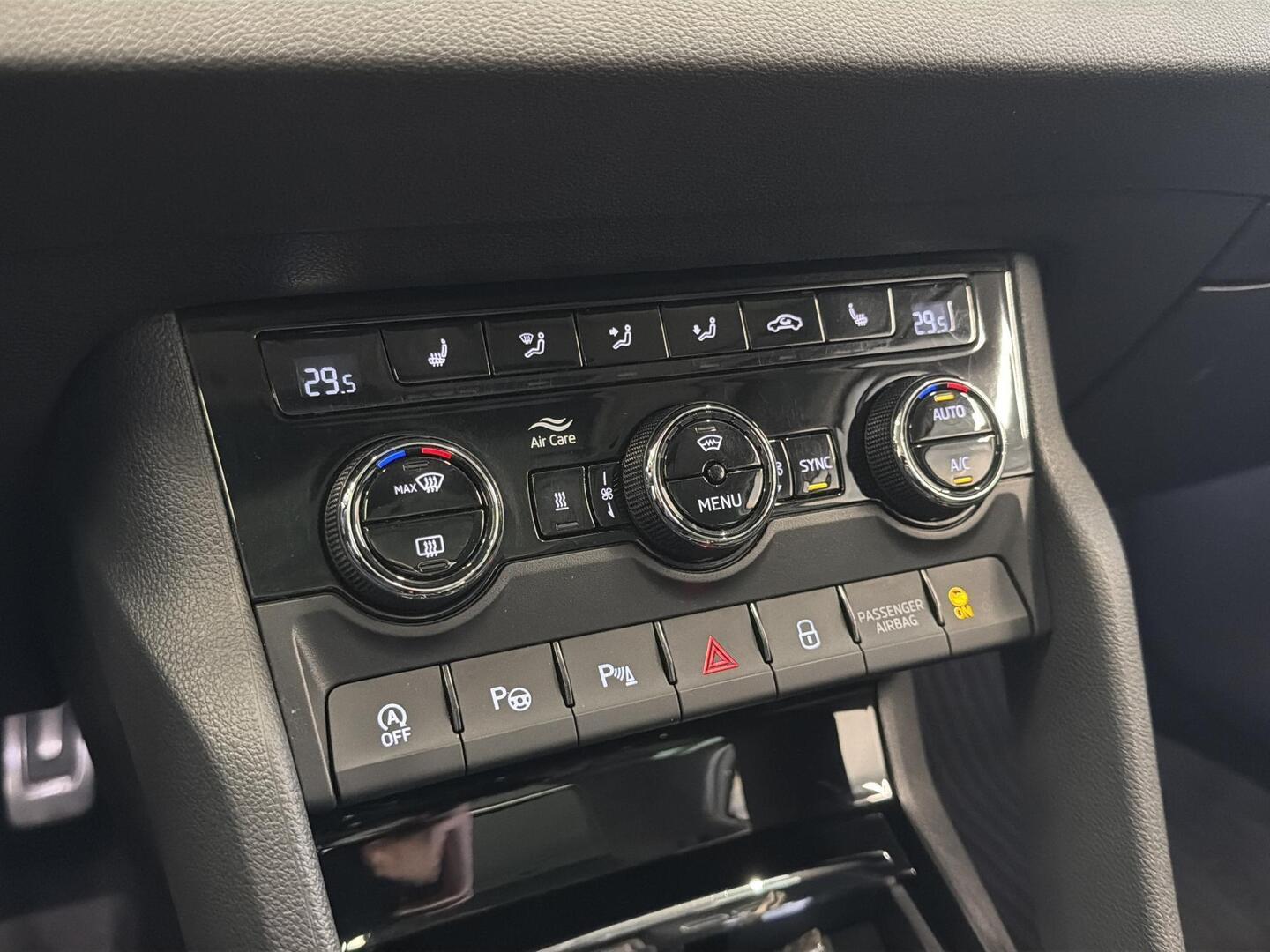 SKODA Karoq 2019
