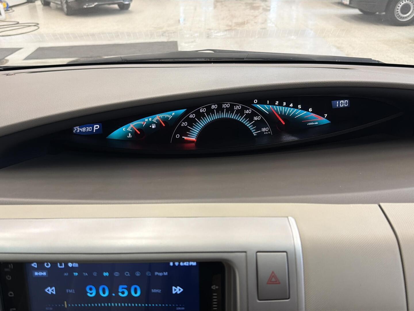 TOYOTA Estima 2007