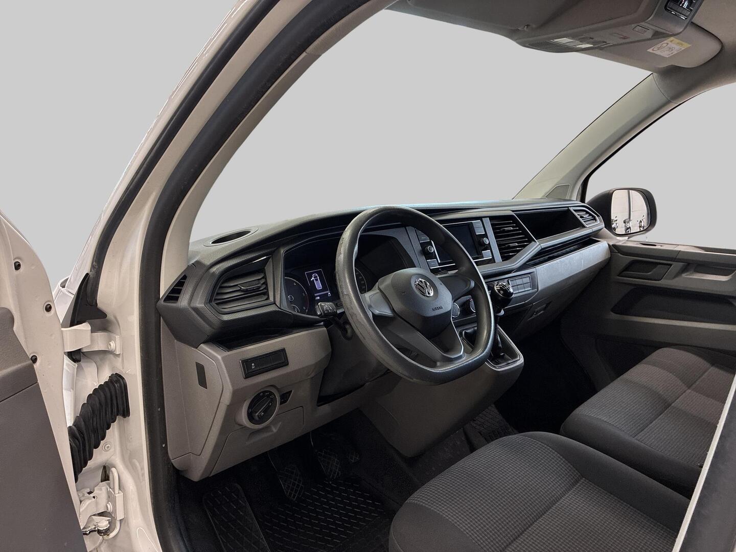 VOLKSWAGEN Transporter 2020