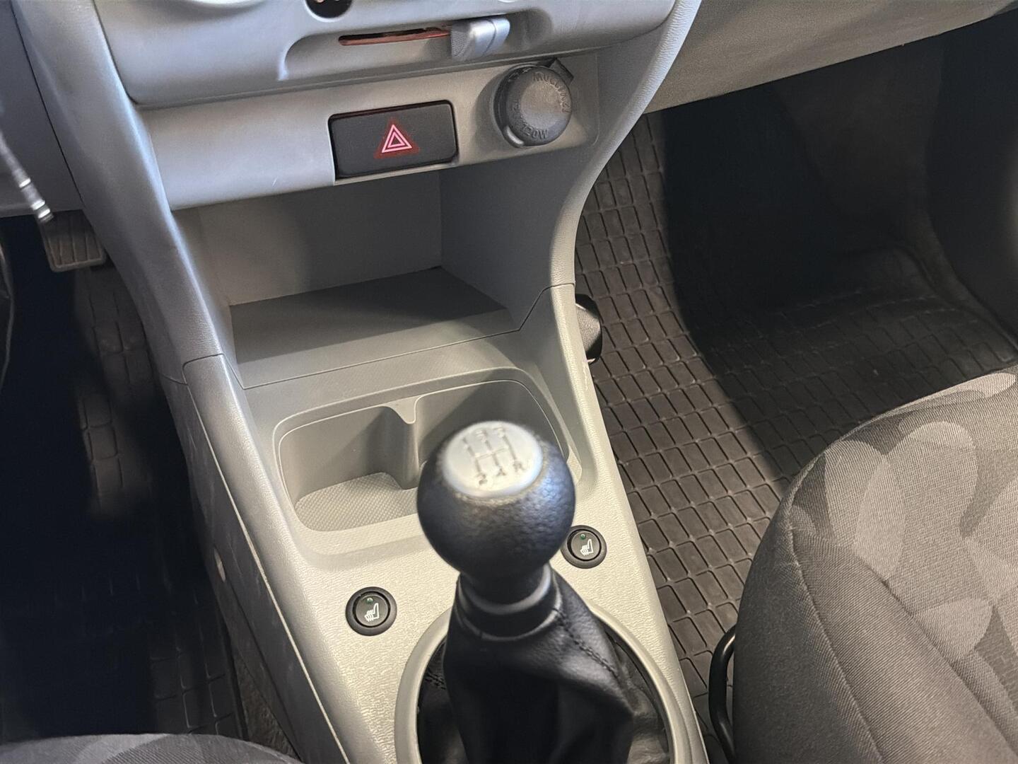 SUZUKI Alto 2011