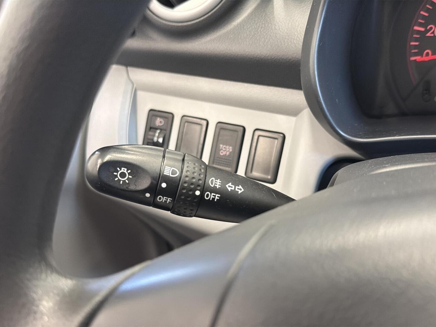 SUZUKI Alto 2011