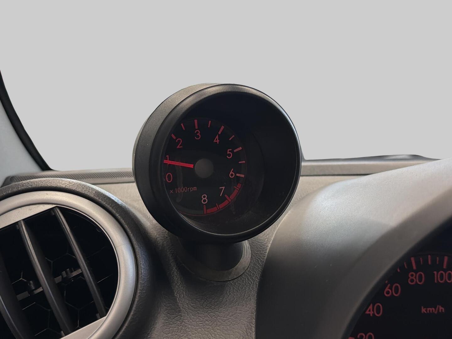 SUZUKI Alto 2011
