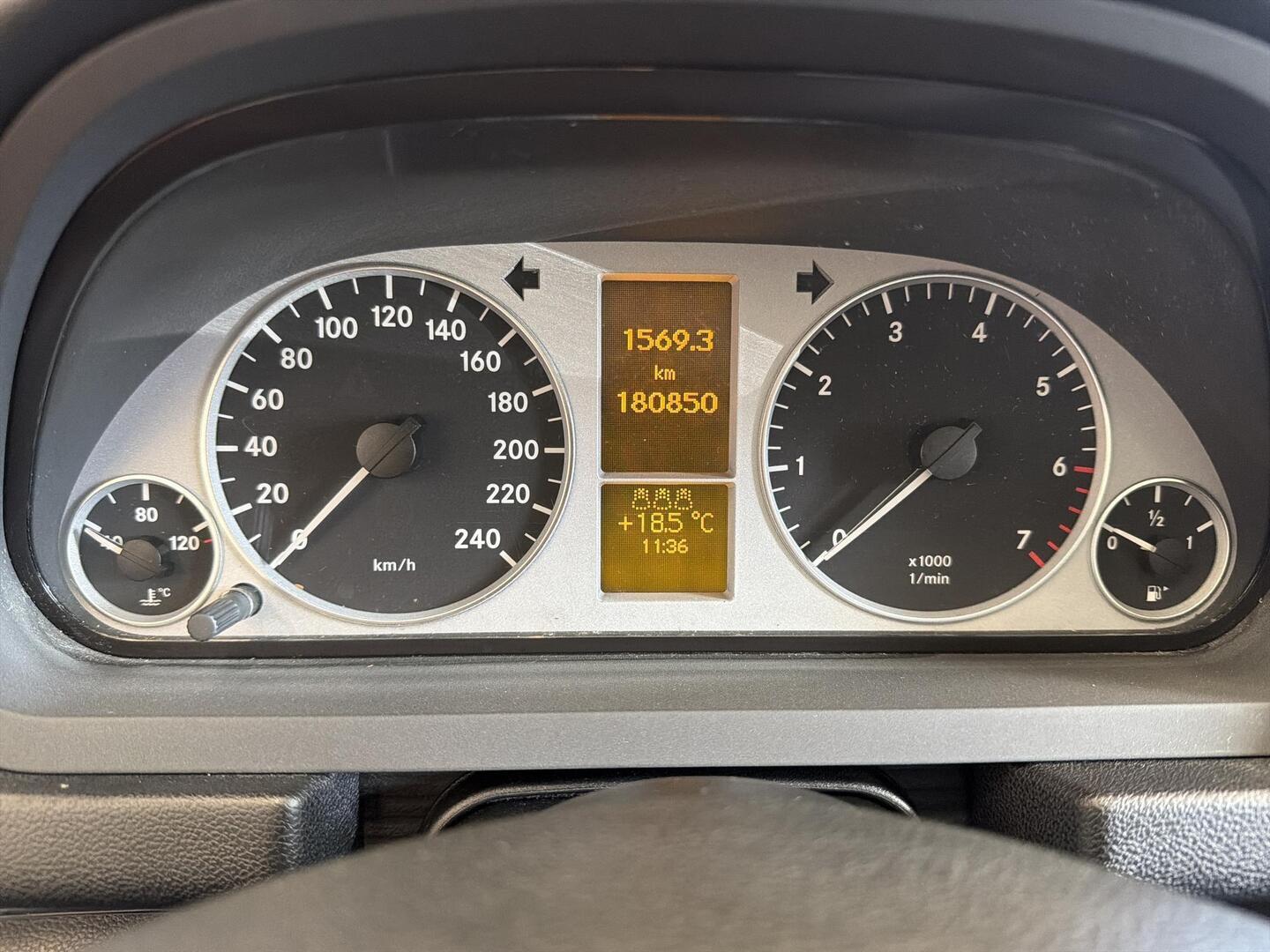 MERCEDES-BENZ B 2006