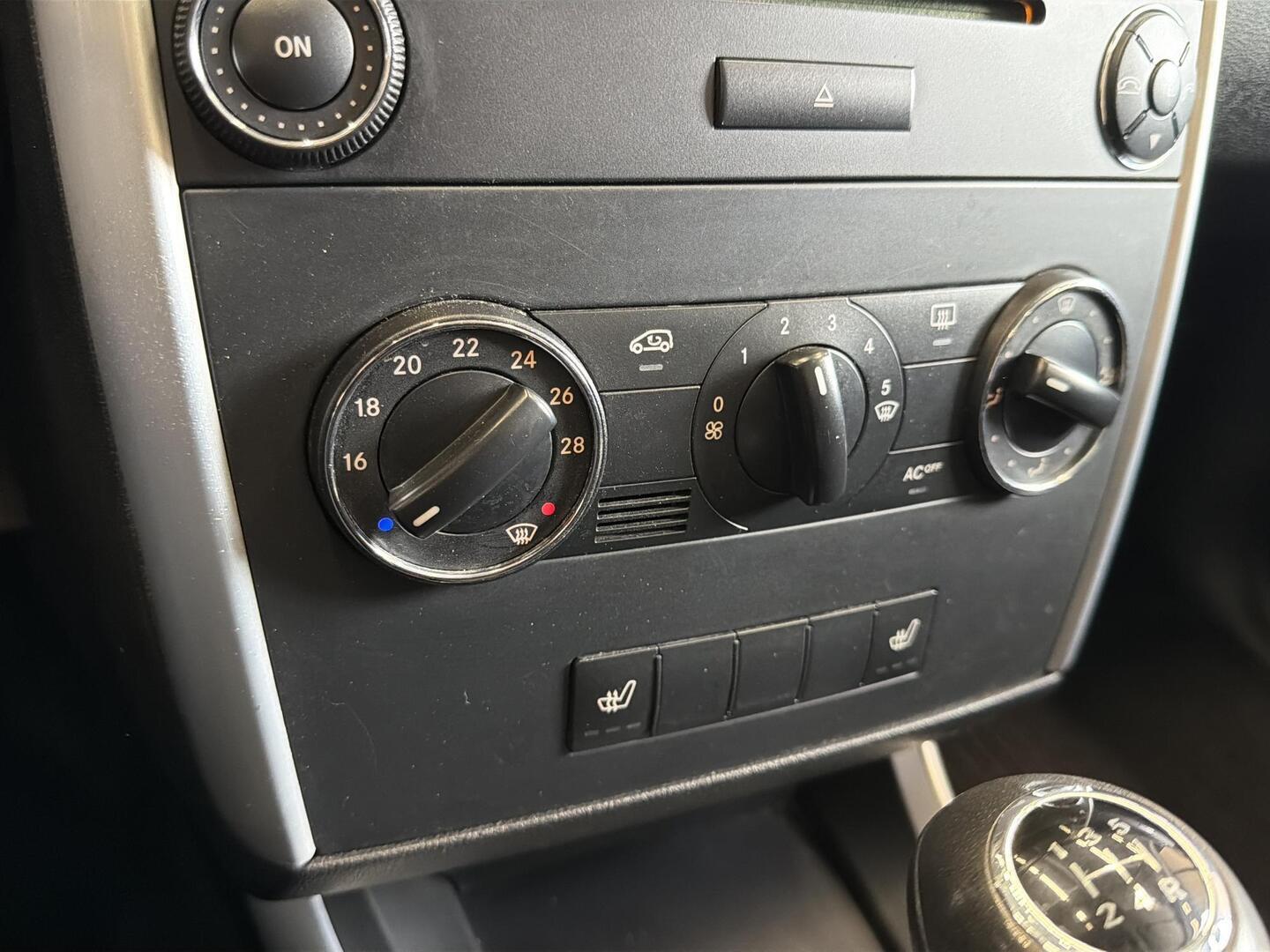 MERCEDES-BENZ B 2006