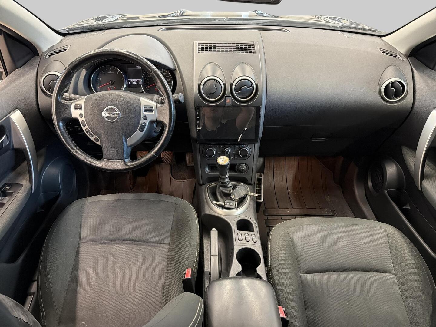 NISSAN Qashqai 2012