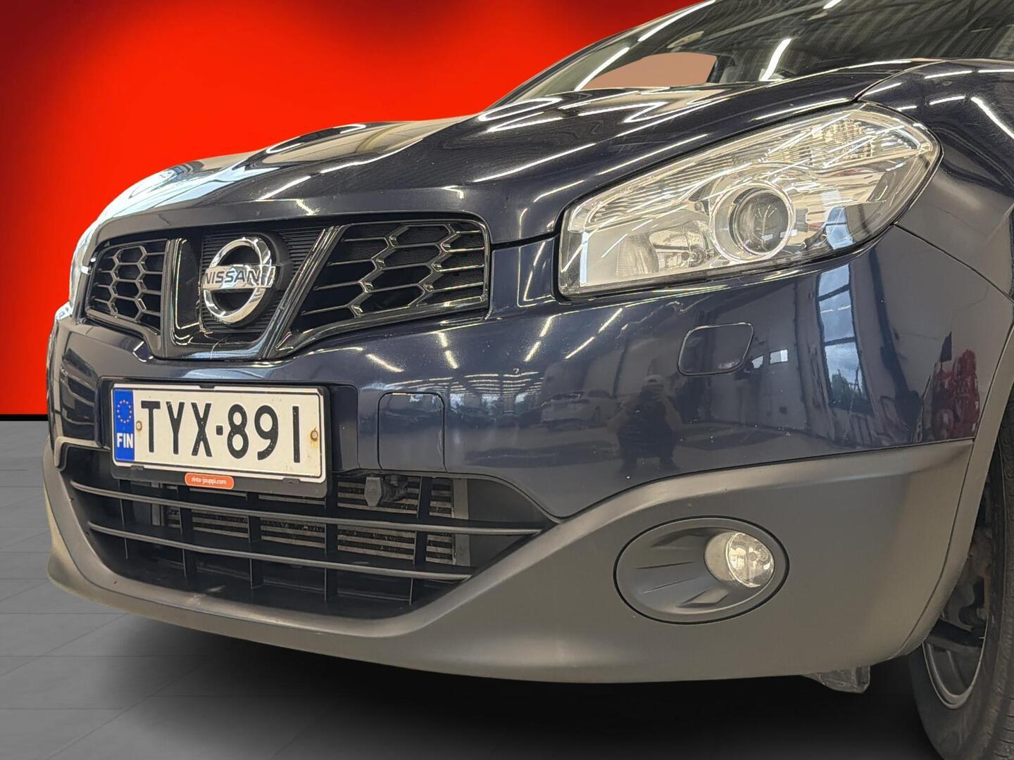 NISSAN Qashqai 2012