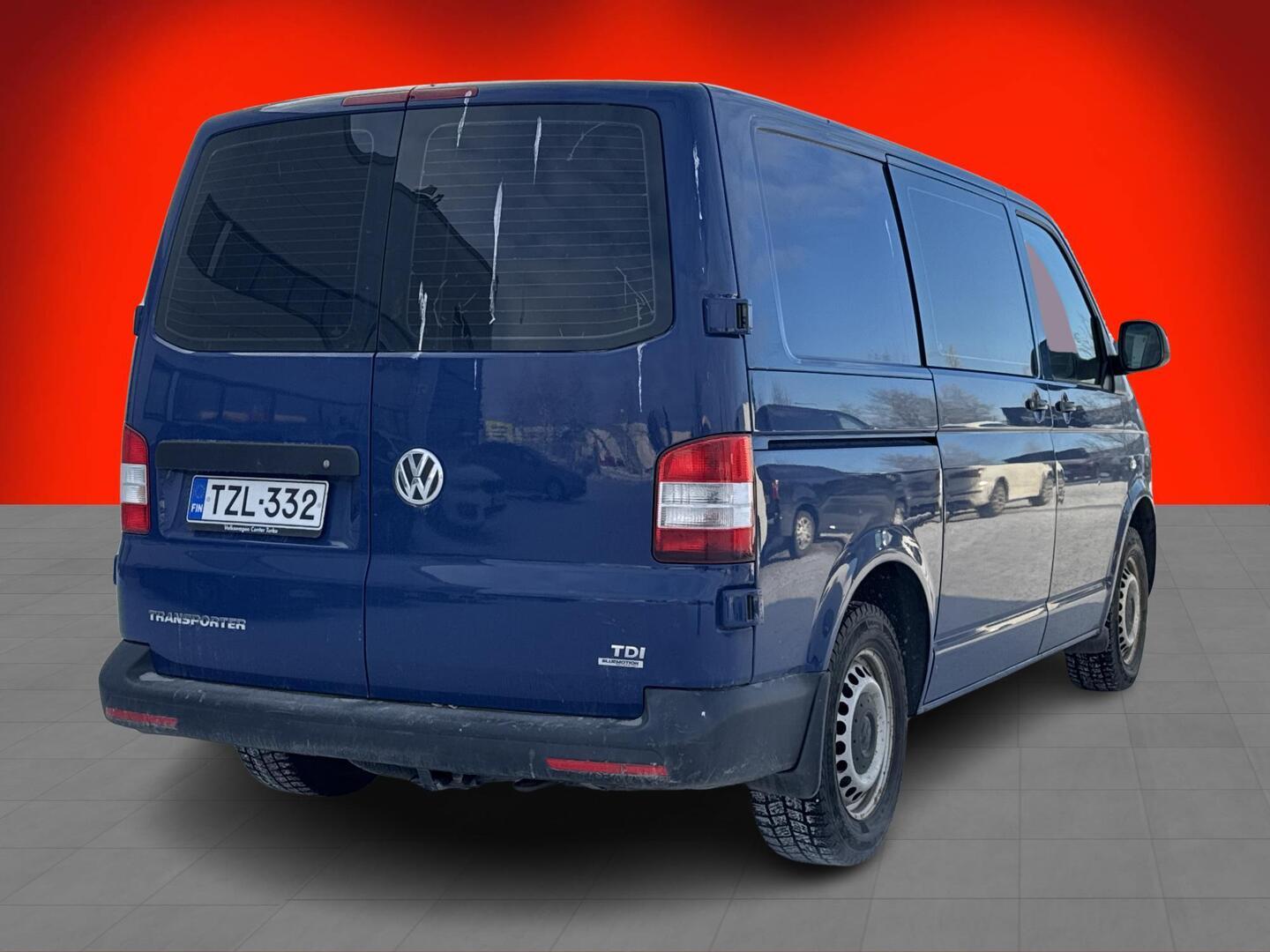 VOLKSWAGEN Transporter 2015