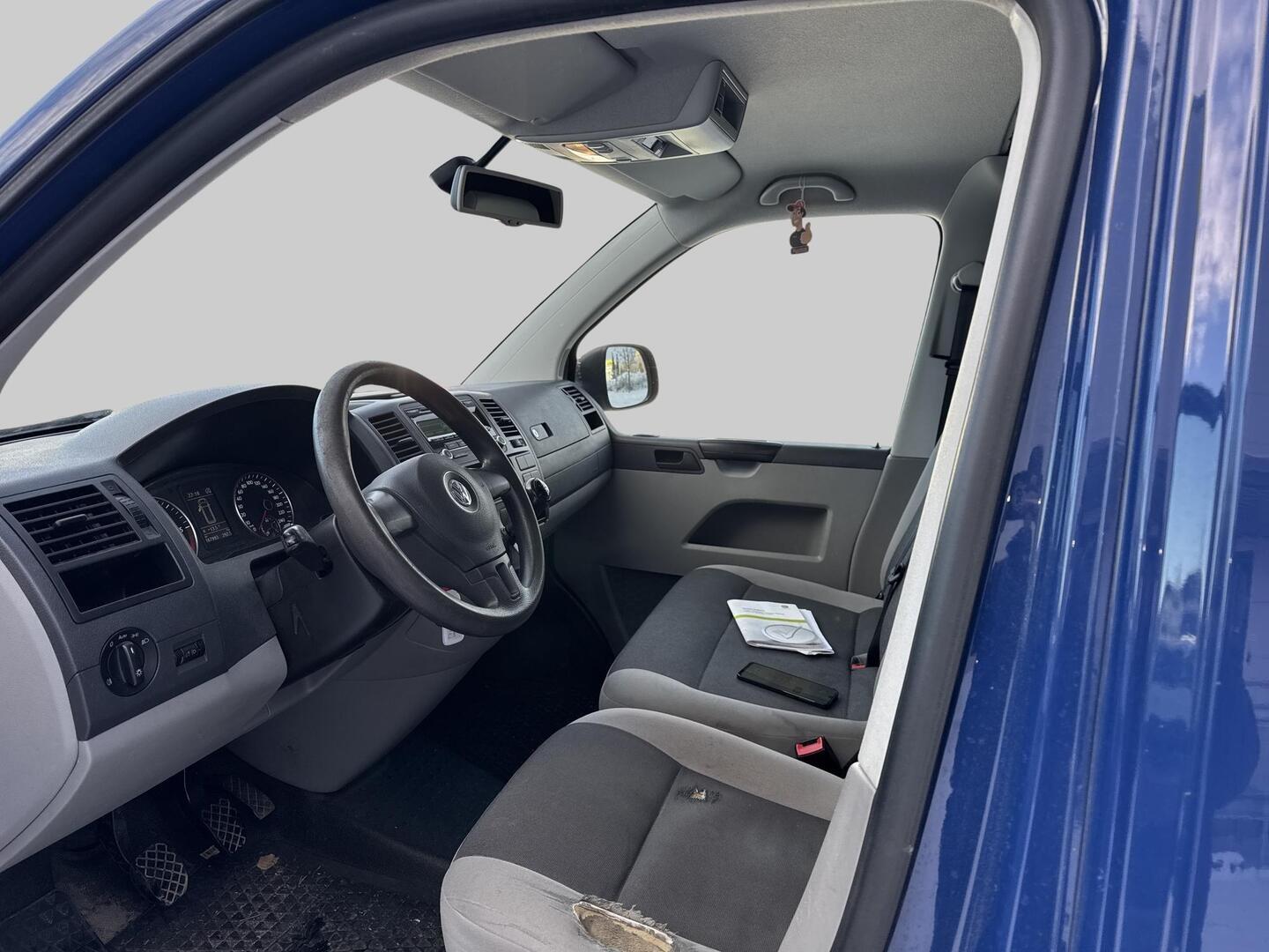 VOLKSWAGEN Transporter 2015