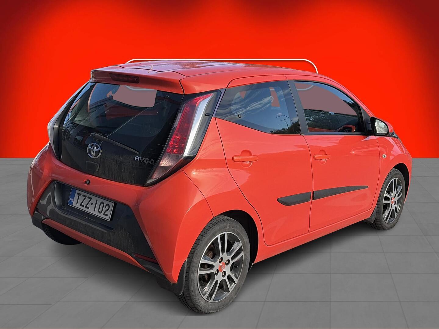 TOYOTA AYGO 2015