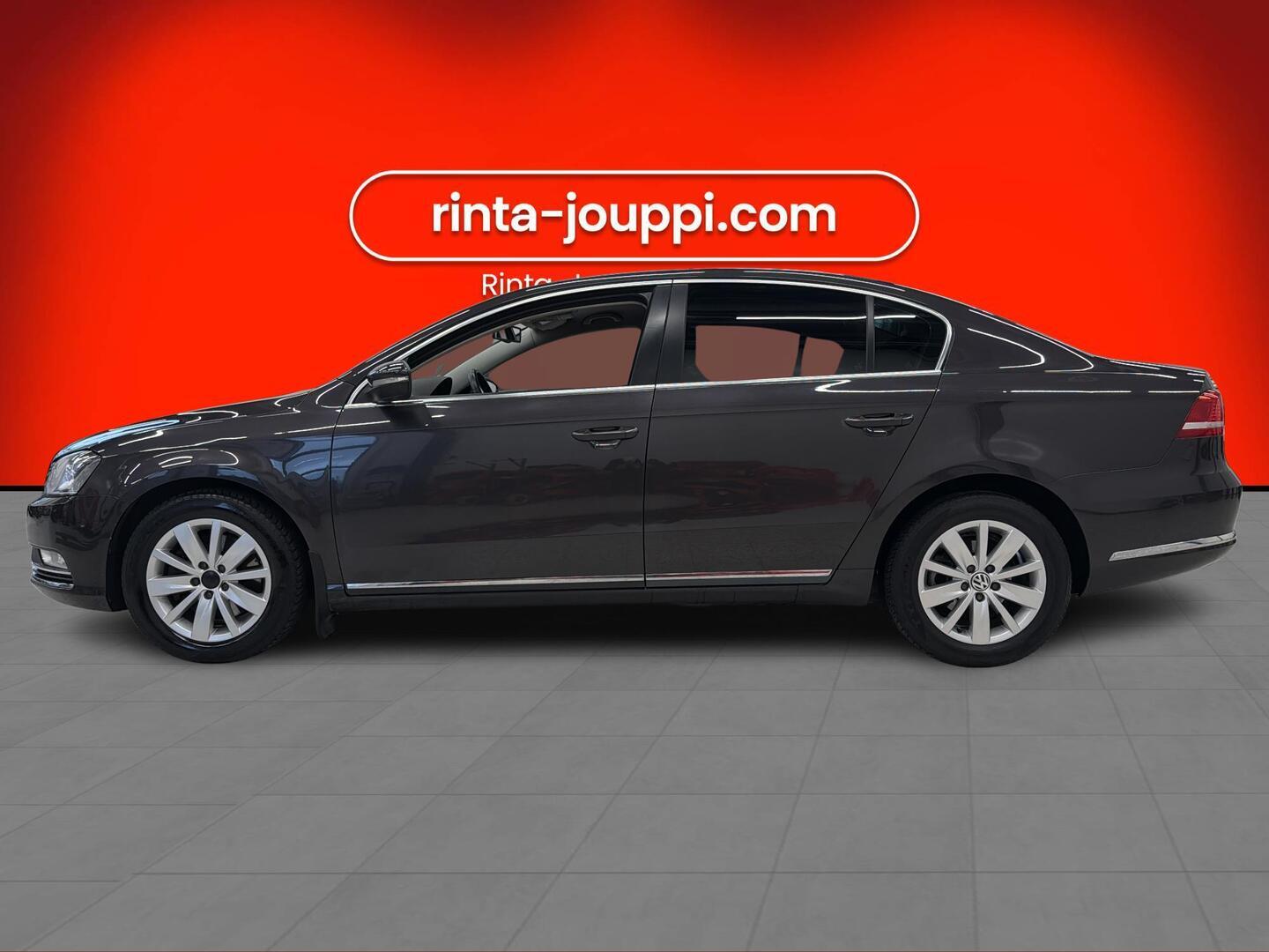 VOLKSWAGEN Passat 2011