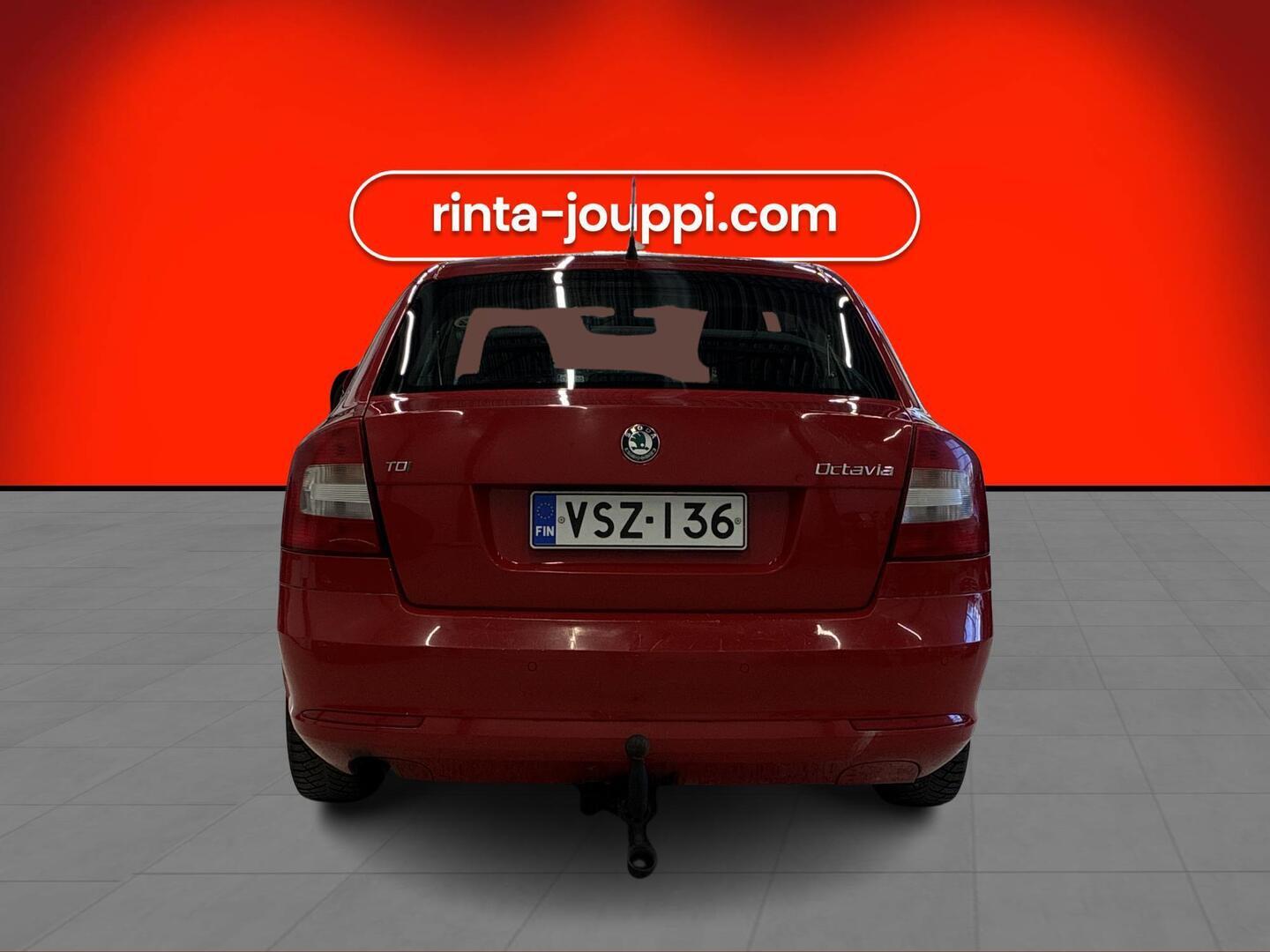 SKODA Octavia 2012