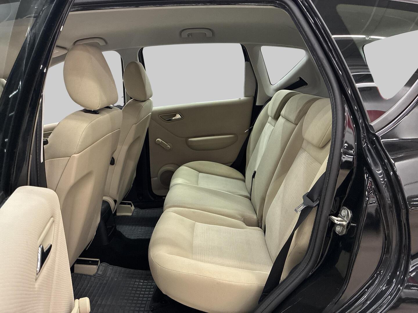 MERCEDES-BENZ A 2010