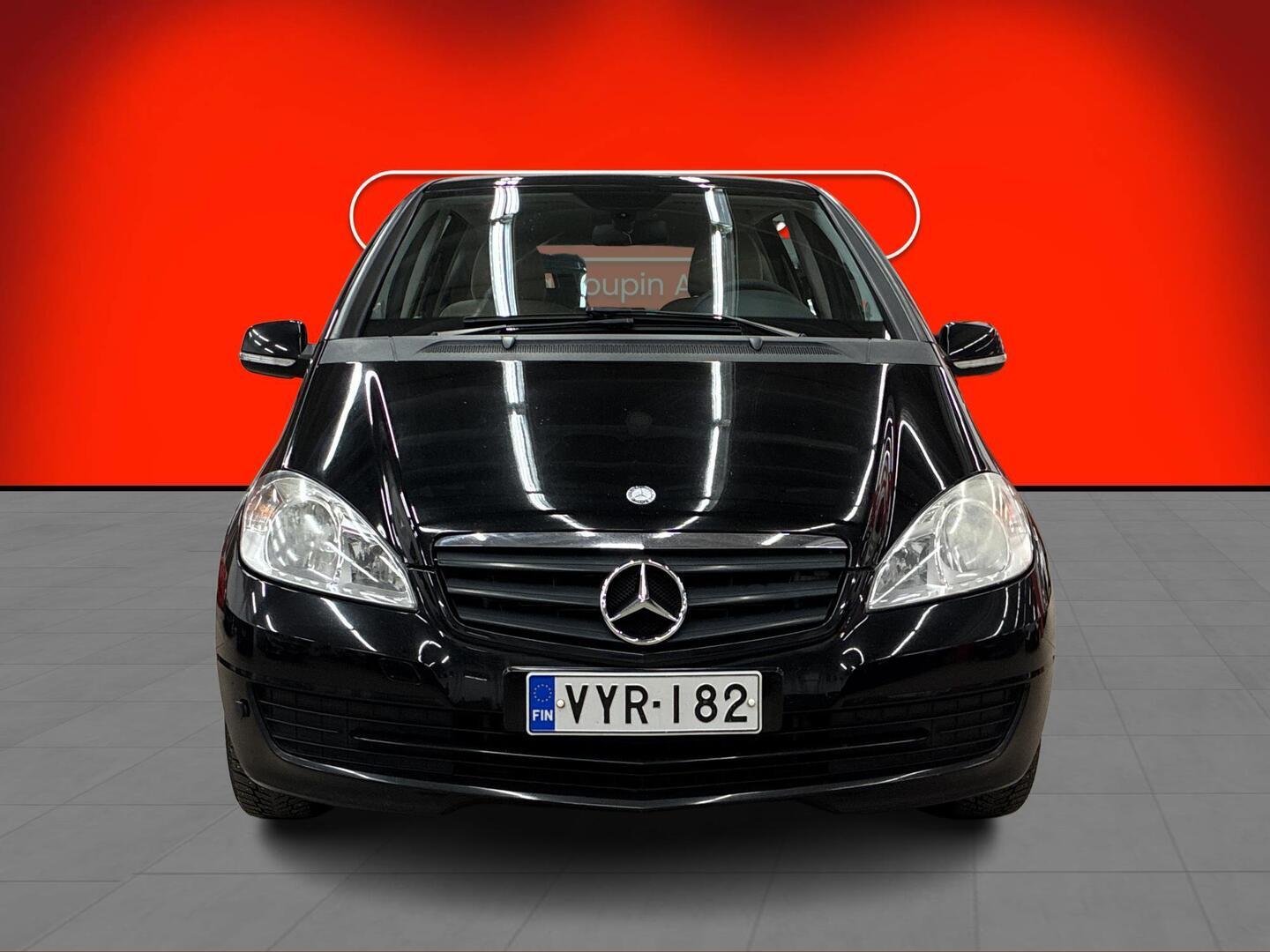 MERCEDES-BENZ A 2010